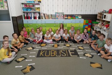 06.09.2022 Kubusie – makaronowe zabawy sensoryczne.